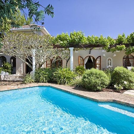 Welche sind die besten Hotels in der N\u00E4he von Norval Foundation? Kapstadt Zimmer foto